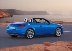  Audi představí v Paříži nové modely TT Roadster a TTS Roadster